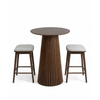 Set da bar composto da un tavolo da bar Lewis in rovere affumicato e 2 sgabelli da bar Tobi in rovere affumicato
