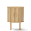 Comodino Penelope con ante a persiana effetto rovere – 45x35x60 cm