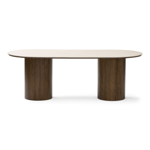 Tavolo da pranzo ovale Enzo con piano in pietra beige e base a doghe in rovere fumé 220x100x76 cm