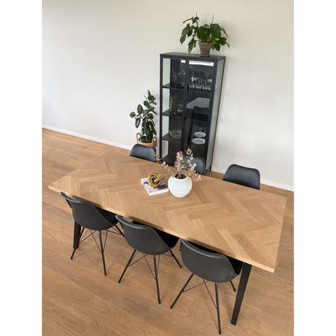 Hannah - Sedia da pranzo nero con gambe nere