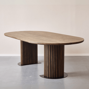 Matteo - Tavolo Plank Tavolo artigianale con base a doghe in rovere massiccio affumicato 240x120x77 cm